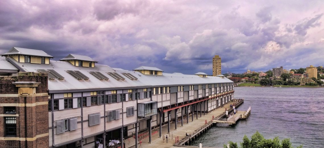 📍 Woolloomooloo: From Working-Class Wharf to Waterfront Chic