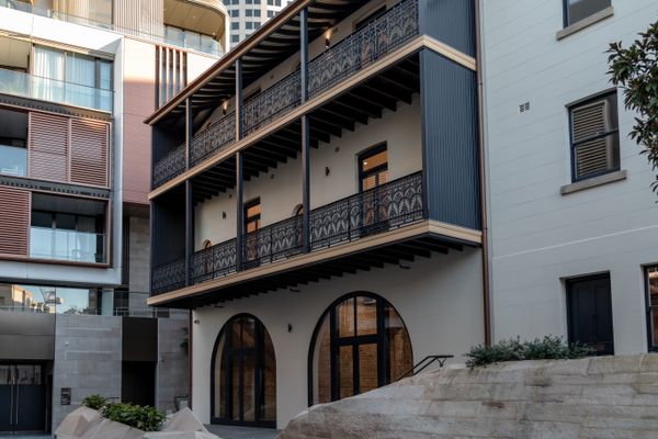 The Harrington Collection, The Rocks